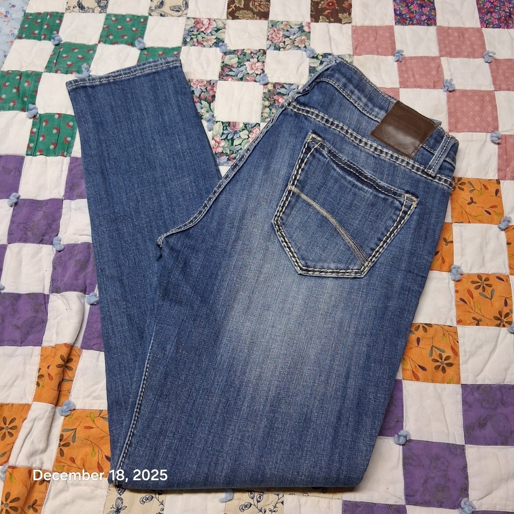 Driftwood Rose Embroidered Denim Blue Ankle Jeans Womens Size 29